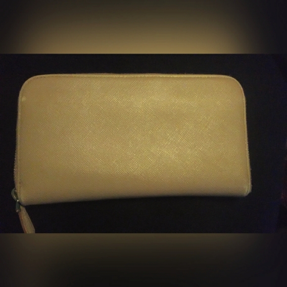 BEAUTIFUL PRADA SAFFIANO LEATHER FULL SIZE WALLET BEIGE COLOR W/ FRONT BOW - Picture 4 of 14